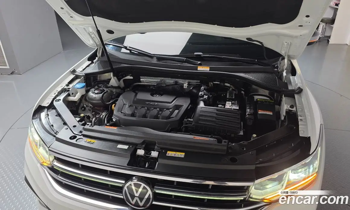 Volkswagen Tiguan 2023 2.0 автомат (гидро), фото 6