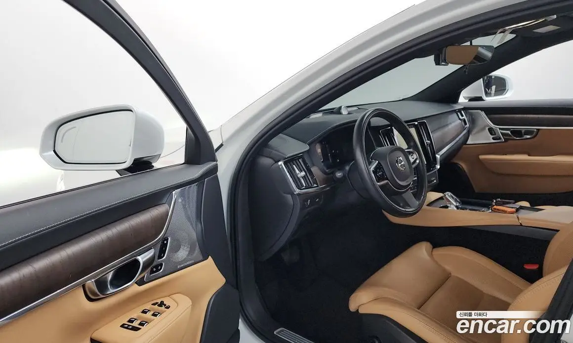 Volvo S90 2022 2.0 автомат (гидро), фото 13 Volvo S90 2022 2.0 автомат (гидро), фото 13