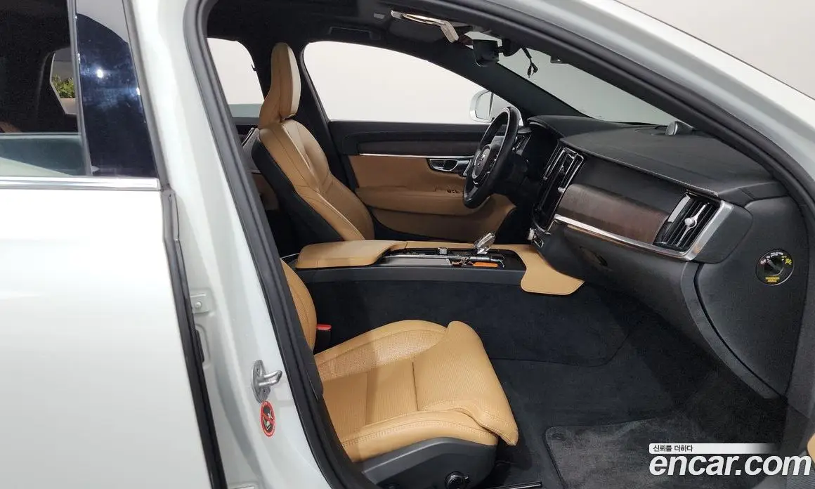 Volvo S90 2022 2.0 автомат (гидро), фото 16 Volvo S90 2022 2.0 автомат (гидро), фото 16