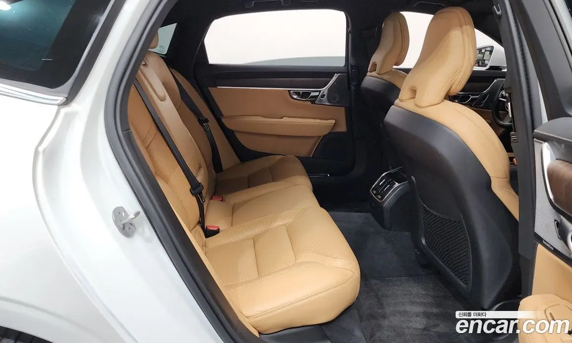 Volvo S90 2022 2.0 автомат (гидро), фото 17 Volvo S90 2022 2.0 автомат (гидро), фото 17