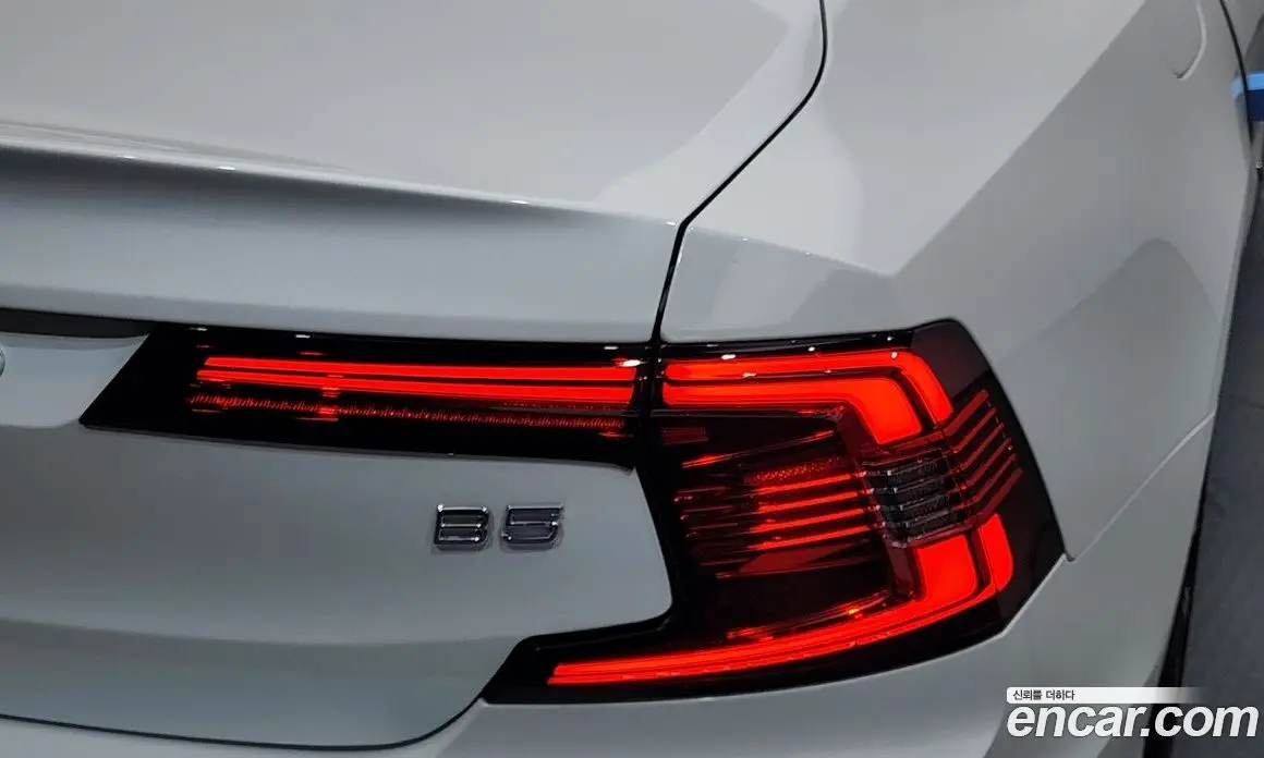 Volvo S90 2022 2.0 автомат (гидро), фото 9 Volvo S90 2022 2.0 автомат (гидро), фото 9