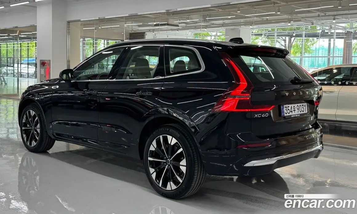 Volvo XC60 2026 2.0 автомат (гидро), фото 18 Volvo XC60 2026 2.0 автомат (гидро), фото 18