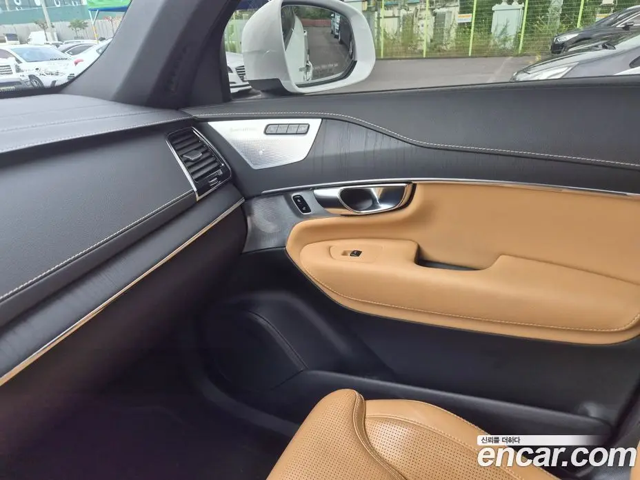 Volvo XC90 2021 2.0 автомат (гидро), фото 14 Volvo XC90 2021 2.0 автомат (гидро), фото 14