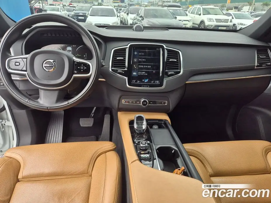 Volvo XC90 2021 2.0 автомат (гидро), фото 9 Volvo XC90 2021 2.0 автомат (гидро), фото 9