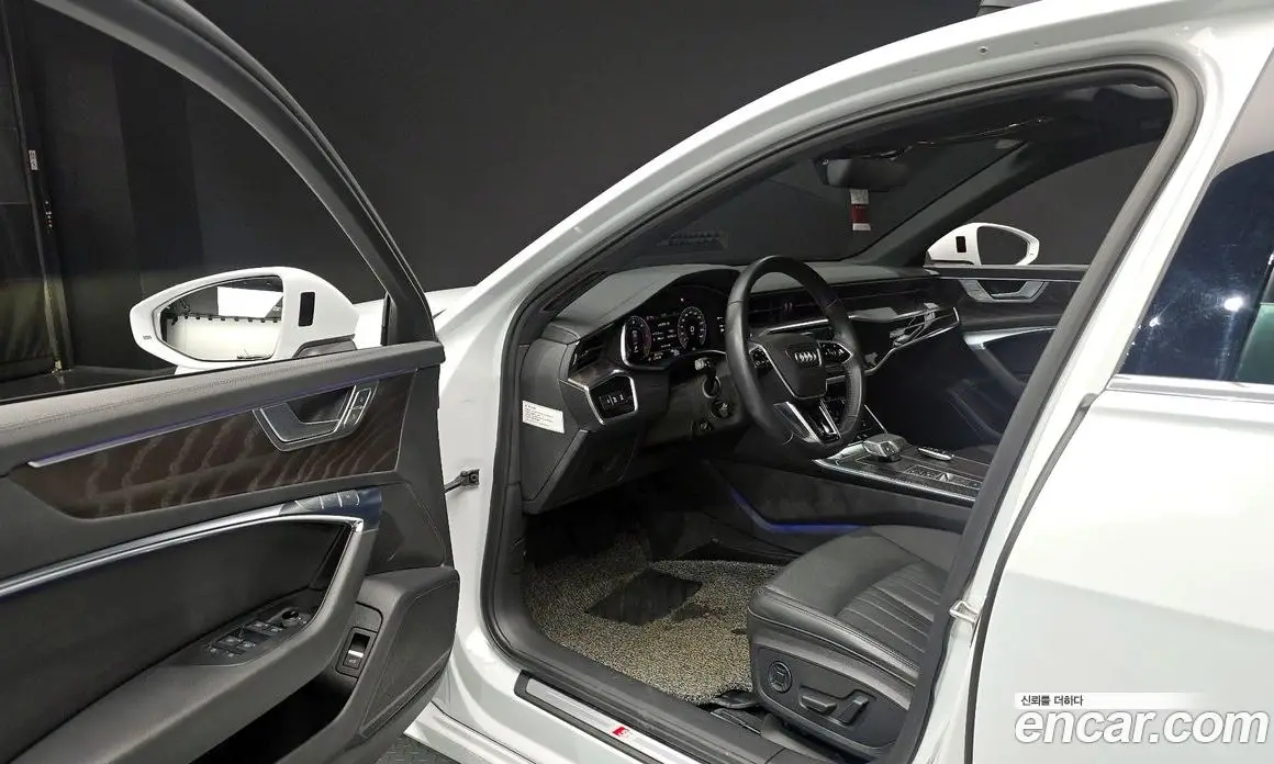 Audi A6 2020 2.0 автомат (гидро), фото 13