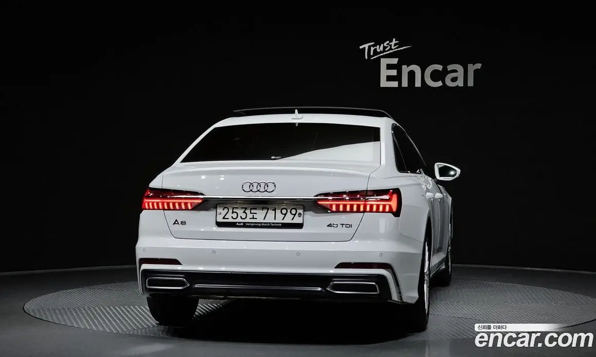 Audi A6 2020 2.0 автомат (гидро), фото 4