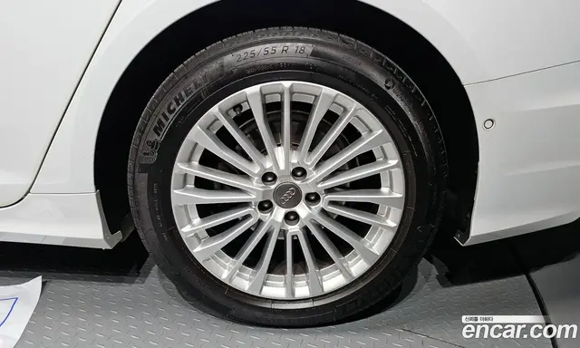 Audi A6 2020 2.0 автомат (гидро), миниатюра 7