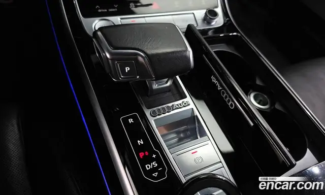 Audi A8 2020 3.0 автомат (гидро), миниатюра 12