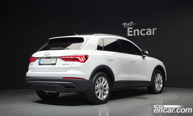 Audi Q3 2023 2.0 автомат (гидро), миниатюра 2