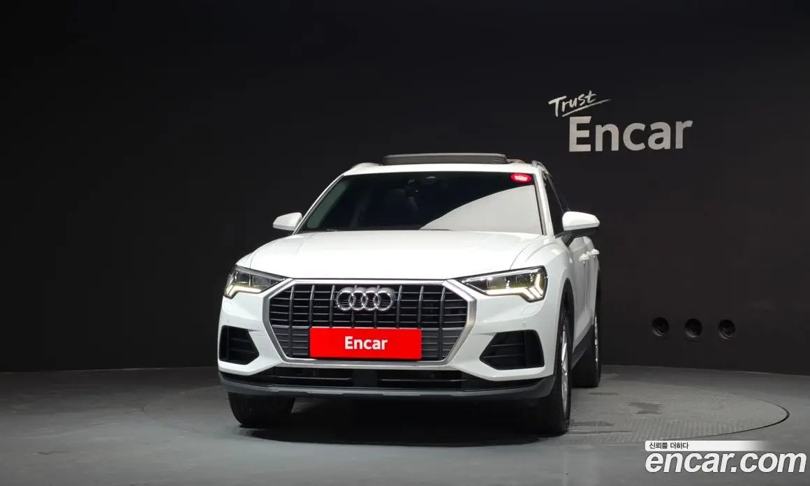 Audi Q3 2023 2.0 автомат (гидро), фото 3