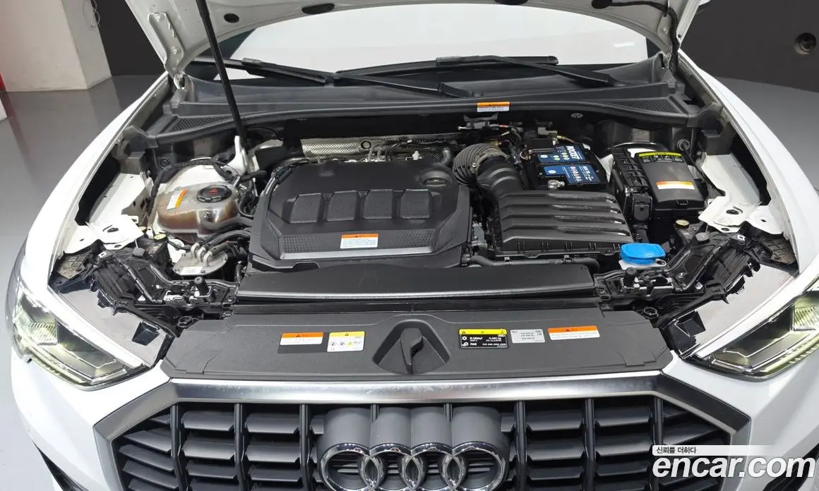 Audi Q3 2023 2.0 автомат (гидро), фото 6