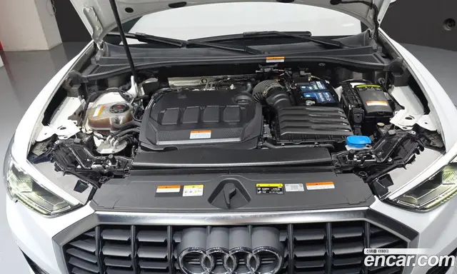 Audi Q3 2023 2.0 автомат (гидро), миниатюра 6