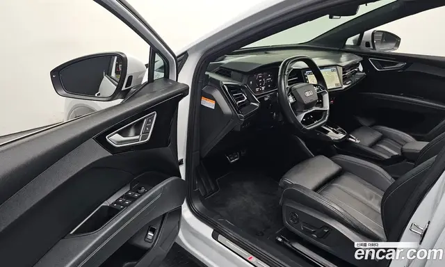 Audi Q4 e-tron 2022 0.2 автомат (гидро), миниатюра 12