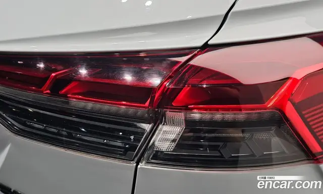 Audi Q4 e-tron 2022 0.2 автомат (гидро), миниатюра 8