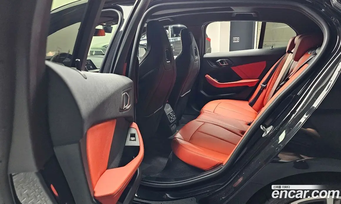 BMW 1 серия 2024 2.0 автомат (гидро), фото 15 BMW 1 серия 2024 2.0 автомат (гидро), фото 15