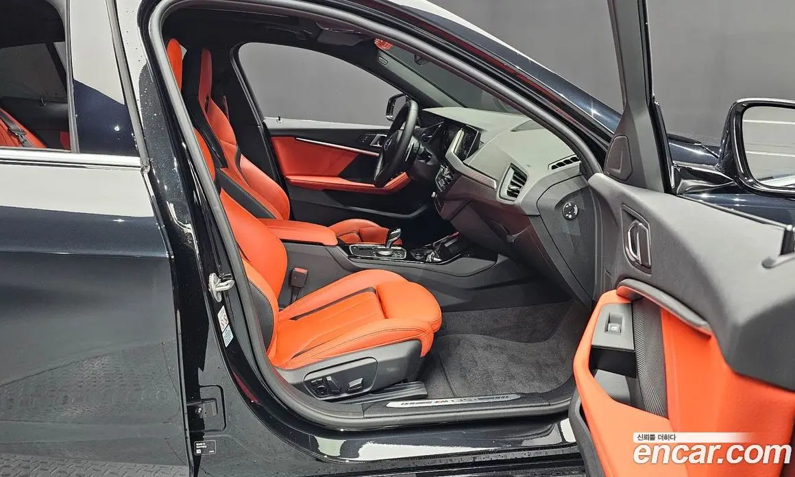 BMW 1 серия 2024 2.0 автомат (гидро), фото 16 BMW 1 серия 2024 2.0 автомат (гидро), фото 16