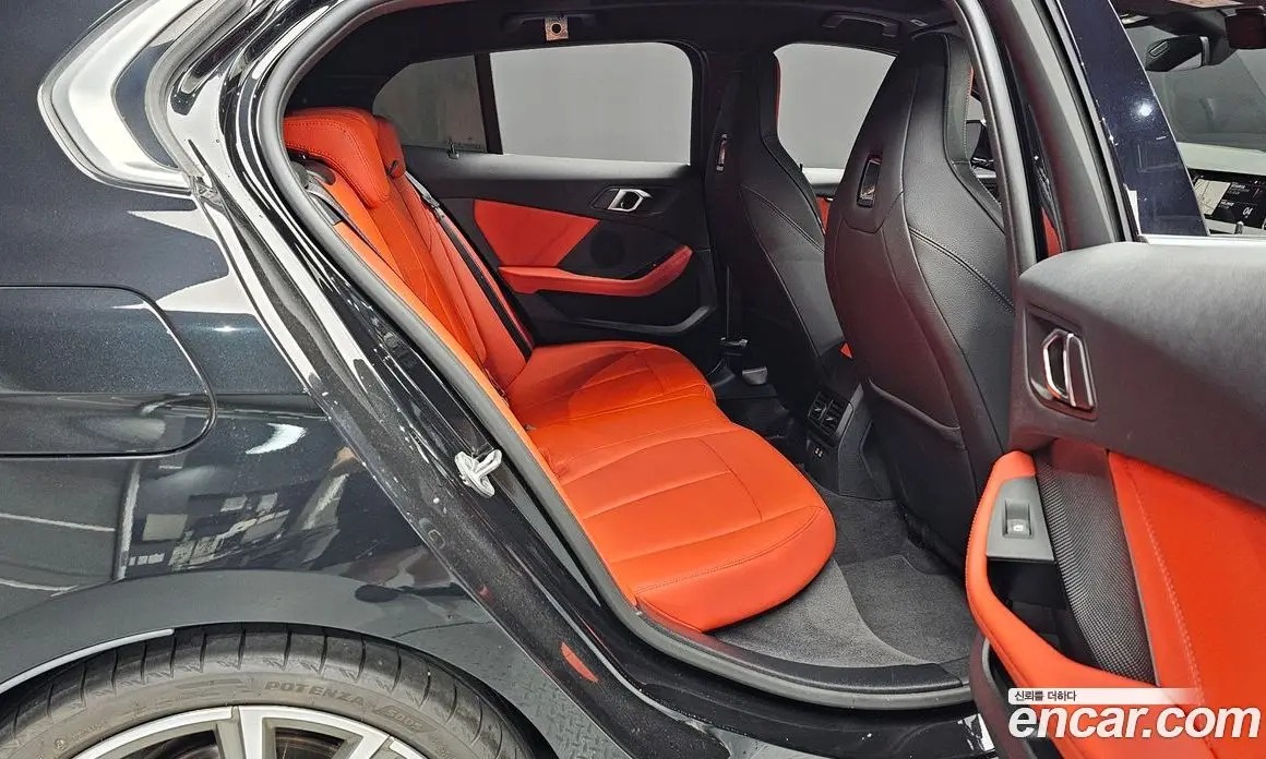 BMW 1 серия 2024 2.0 автомат (гидро), фото 17 BMW 1 серия 2024 2.0 автомат (гидро), фото 17