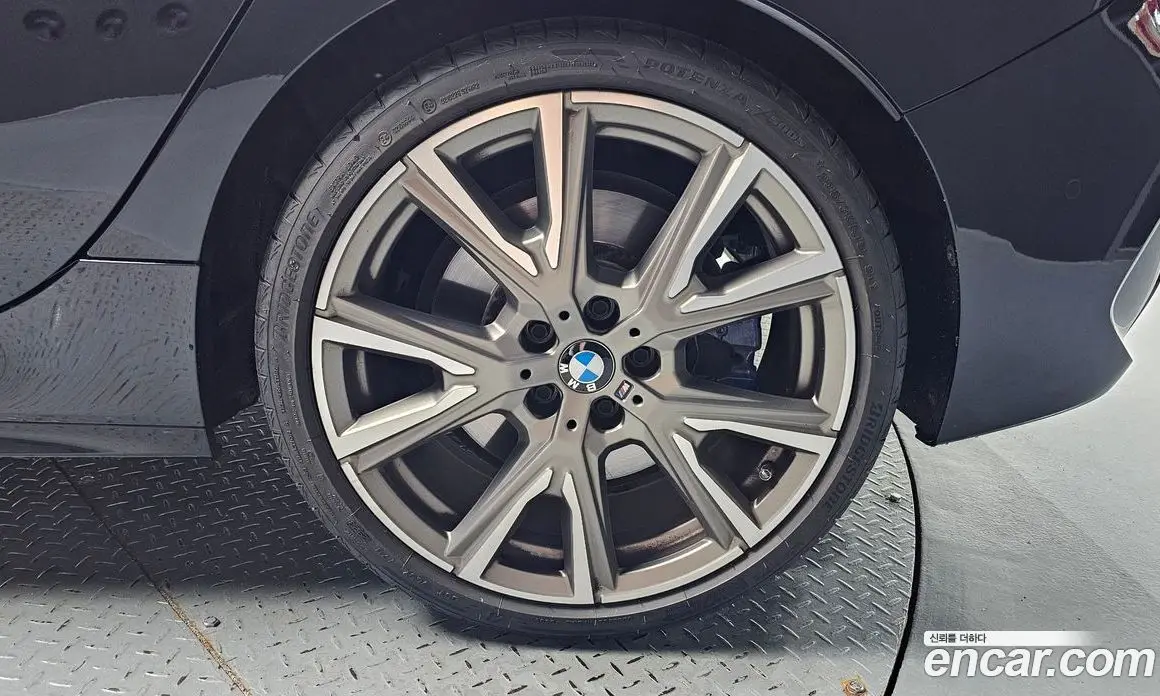 BMW 1 серия 2024 2.0 автомат (гидро), фото 6 BMW 1 серия 2024 2.0 автомат (гидро), фото 6