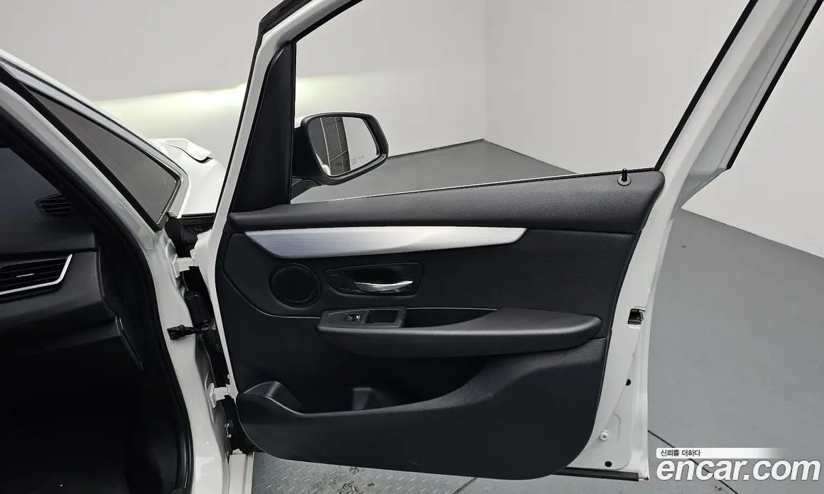 BMW 2 серия 2019 2.0 автомат (гидро), фото 13