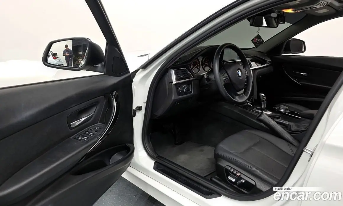 BMW 3 серия 2018 2.0 автомат (гидро), фото 13