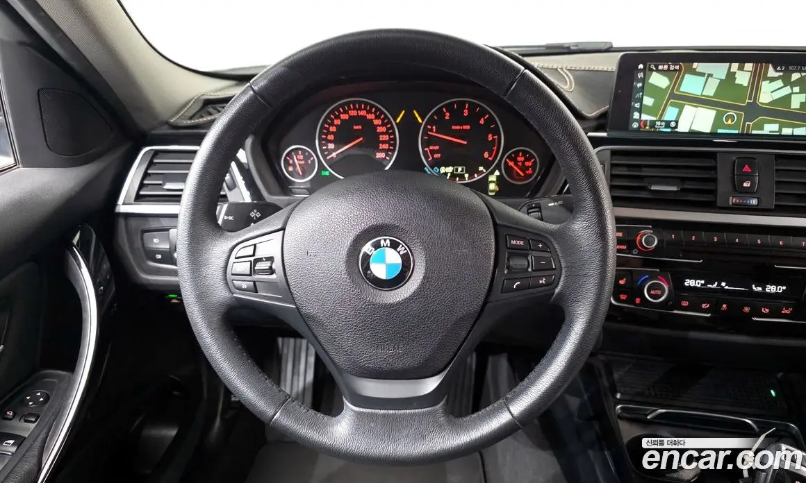 BMW 3 серия 2018 2.0 автомат (гидро), фото 19
