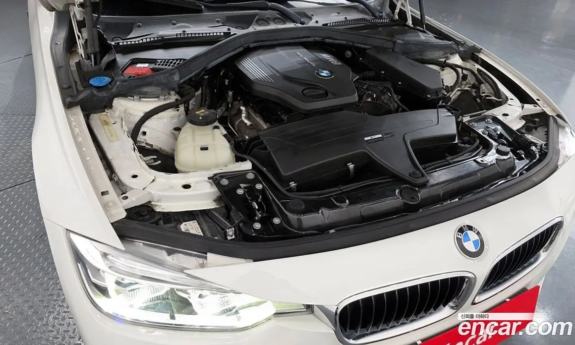 BMW 3 серия 2018 2.0 автомат (гидро), фото 6