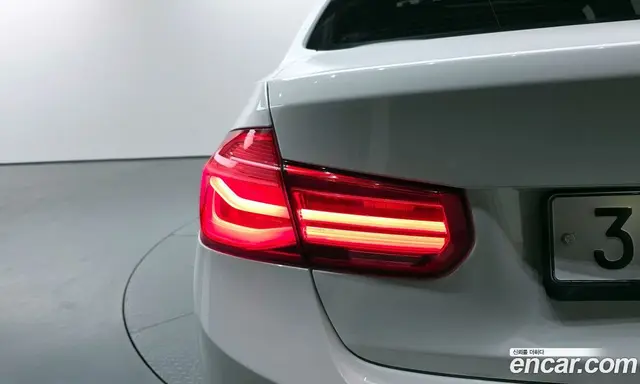 BMW 3 серия 2018 2.0 автомат (гидро), миниатюра 9