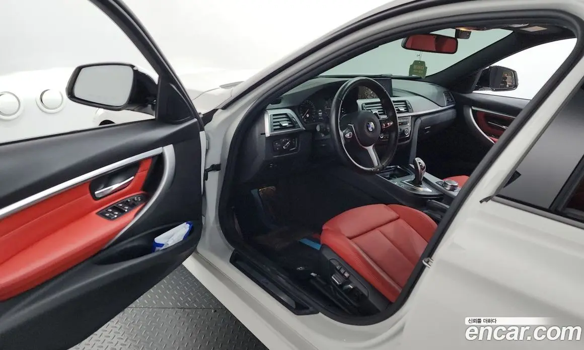 BMW 3 серия 2018 2.0 автомат (гидро), фото 13 BMW 3 серия 2018 2.0 автомат (гидро), фото 13