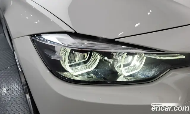 BMW 3 серия 2018 2.0 автомат (гидро), миниатюра 8 BMW 3 серия 2018 2.0 автомат (гидро), миниатюра 8