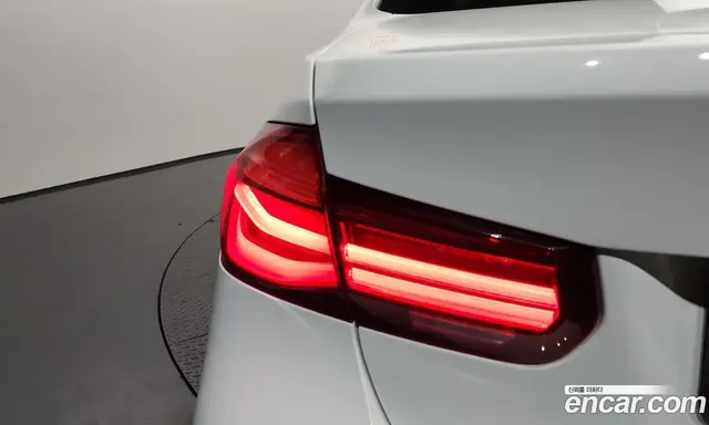 BMW 3 серия 2018 2.0 автомат (гидро), миниатюра 9 BMW 3 серия 2018 2.0 автомат (гидро), миниатюра 9