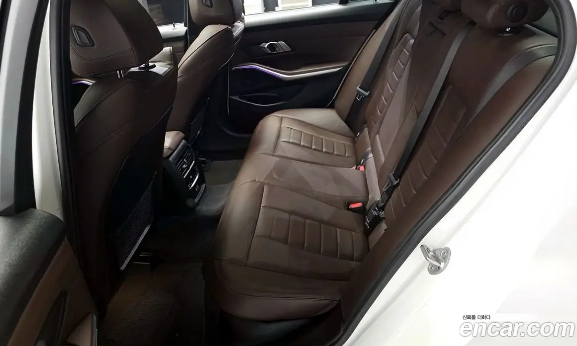 BMW 3 серия 2021 2.0 автомат (гидро), фото 18 BMW 3 серия 2021 2.0 автомат (гидро), фото 18