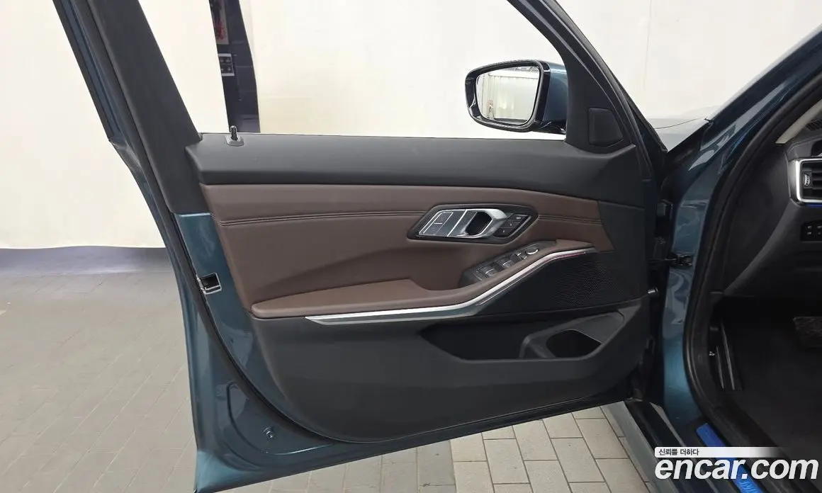 BMW 3 серия 2021 2.0 автомат (гидро), фото 14 BMW 3 серия 2021 2.0 автомат (гидро), фото 14
