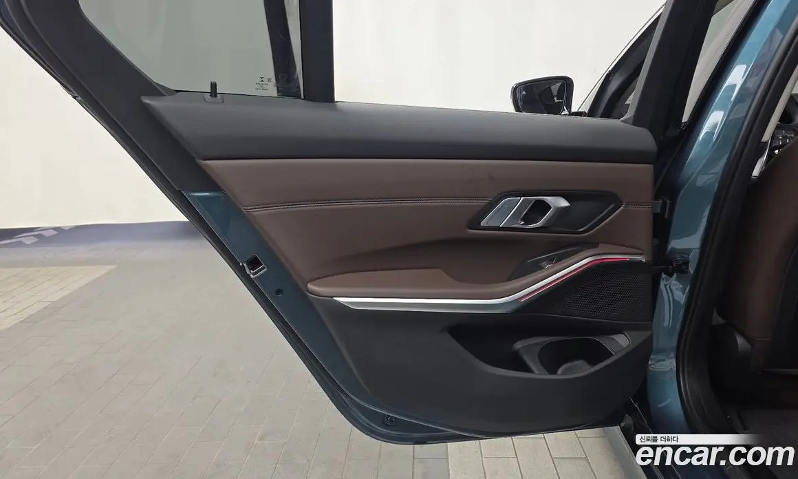 BMW 3 серия 2021 2.0 автомат (гидро), фото 15 BMW 3 серия 2021 2.0 автомат (гидро), фото 15