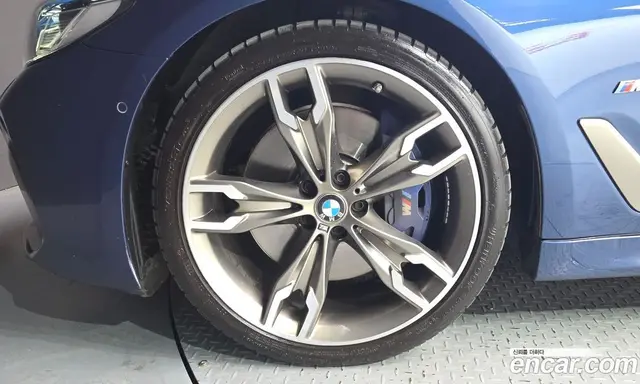 BMW 5 серия 2021 4.4 автомат (гидро), миниатюра 5 BMW 5 серия 2021 4.4 автомат (гидро), миниатюра 5