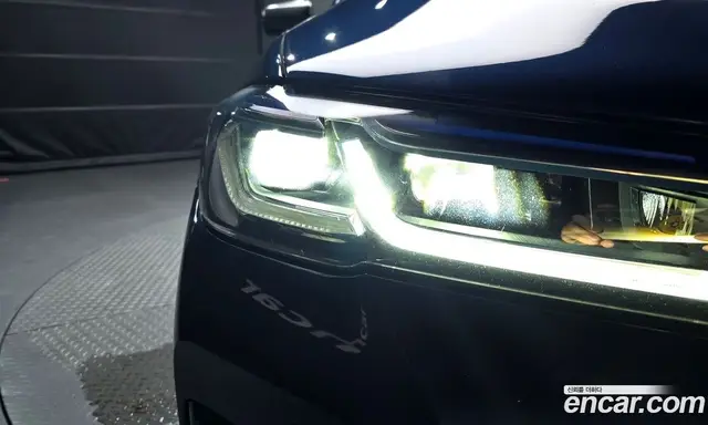 BMW 5 серия 2021 4.4 автомат (гидро), миниатюра 8 BMW 5 серия 2021 4.4 автомат (гидро), миниатюра 8