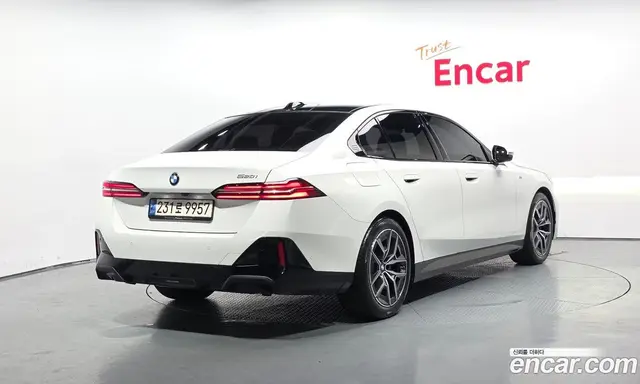BMW 5 серия 2023 2.0 автомат (гидро), миниатюра 2