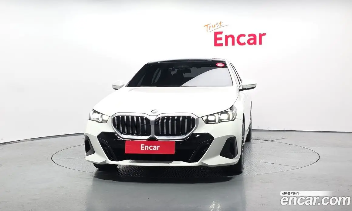 BMW 5 серия 2023 2.0 автомат (гидро), фото 3