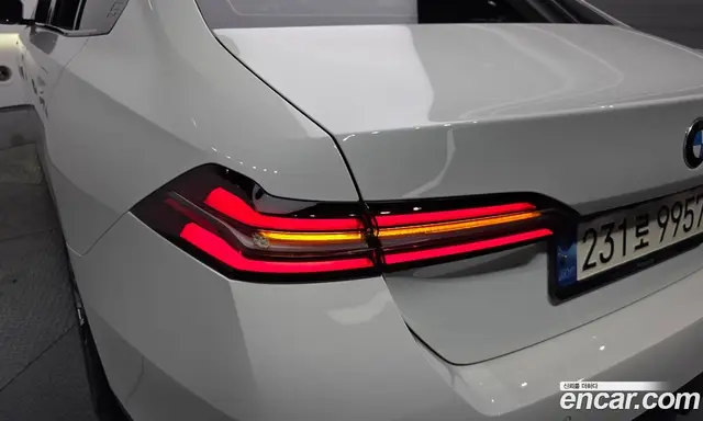 BMW 5 серия 2023 2.0 автомат (гидро), миниатюра 9