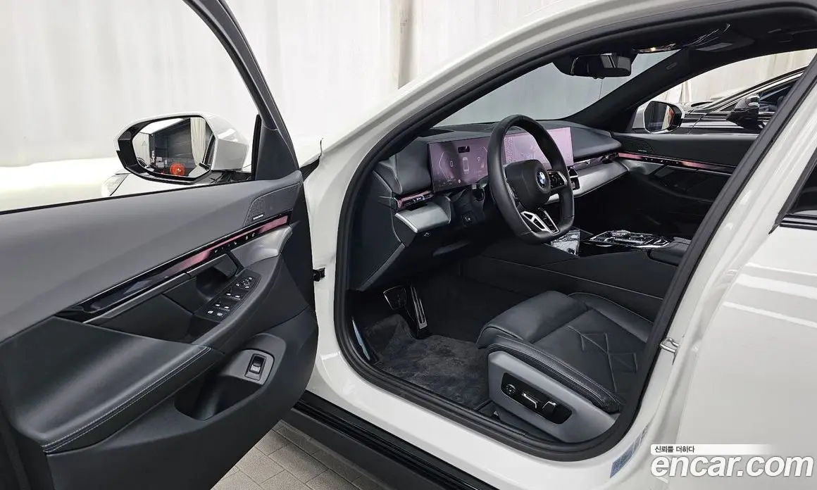 BMW 5 серия 2024 2.0 автомат (гидро), фото 13