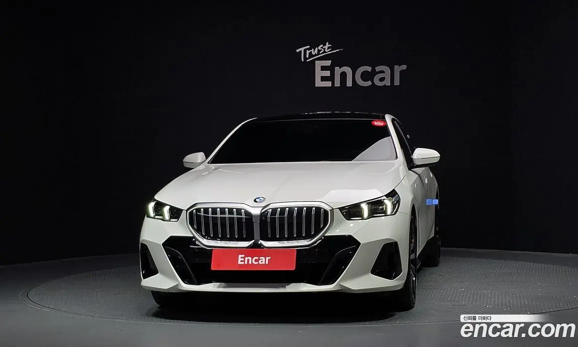 BMW 5 серия 2024 2.0 автомат (гидро), фото 3