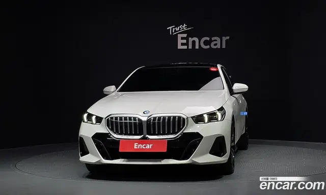 BMW 5 серия 2024 2.0 автомат (гидро), миниатюра 3