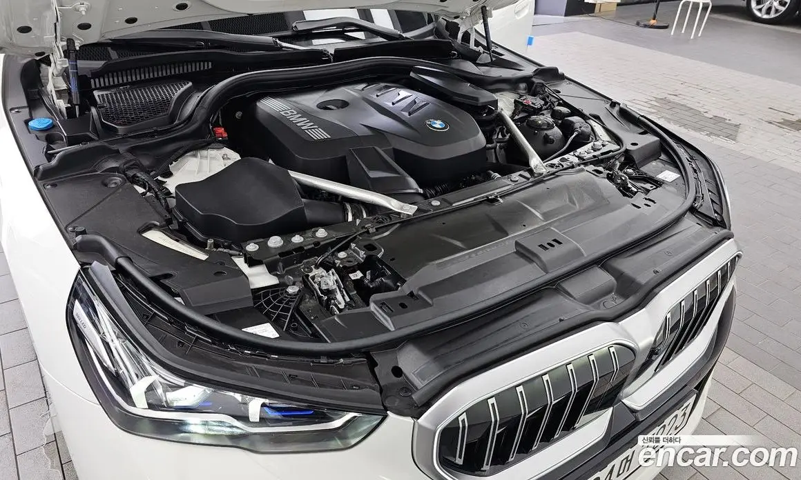 BMW 5 серия 2024 2.0 автомат (гидро), фото 6