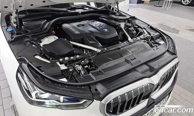 BMW 5 серия 2024 2.0 автомат (гидро), миниатюра 6