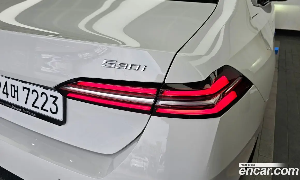 BMW 5 серия 2024 2.0 автомат (гидро), фото 9