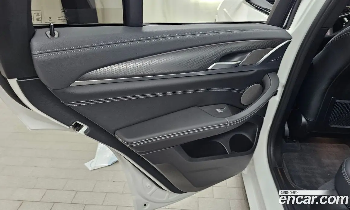 BMW X4 2025 2.0 автомат (гидро), фото 15 BMW X4 2025 2.0 автомат (гидро), фото 15