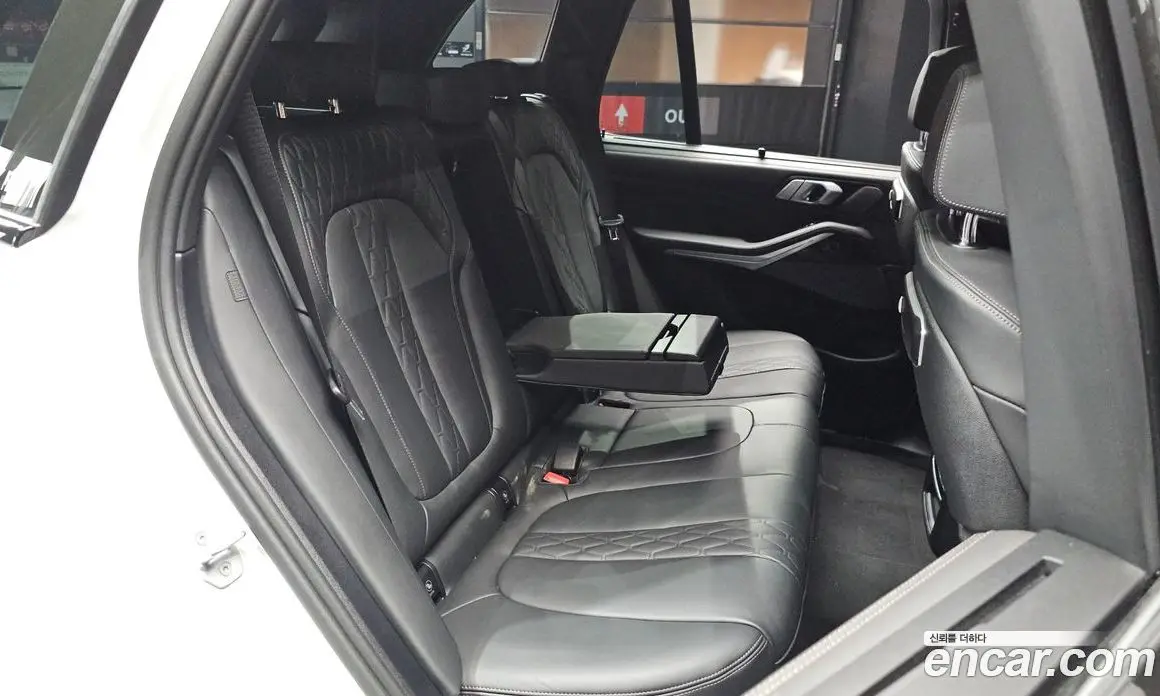 BMW X5 2023 3.0 автомат (гидро), фото 17