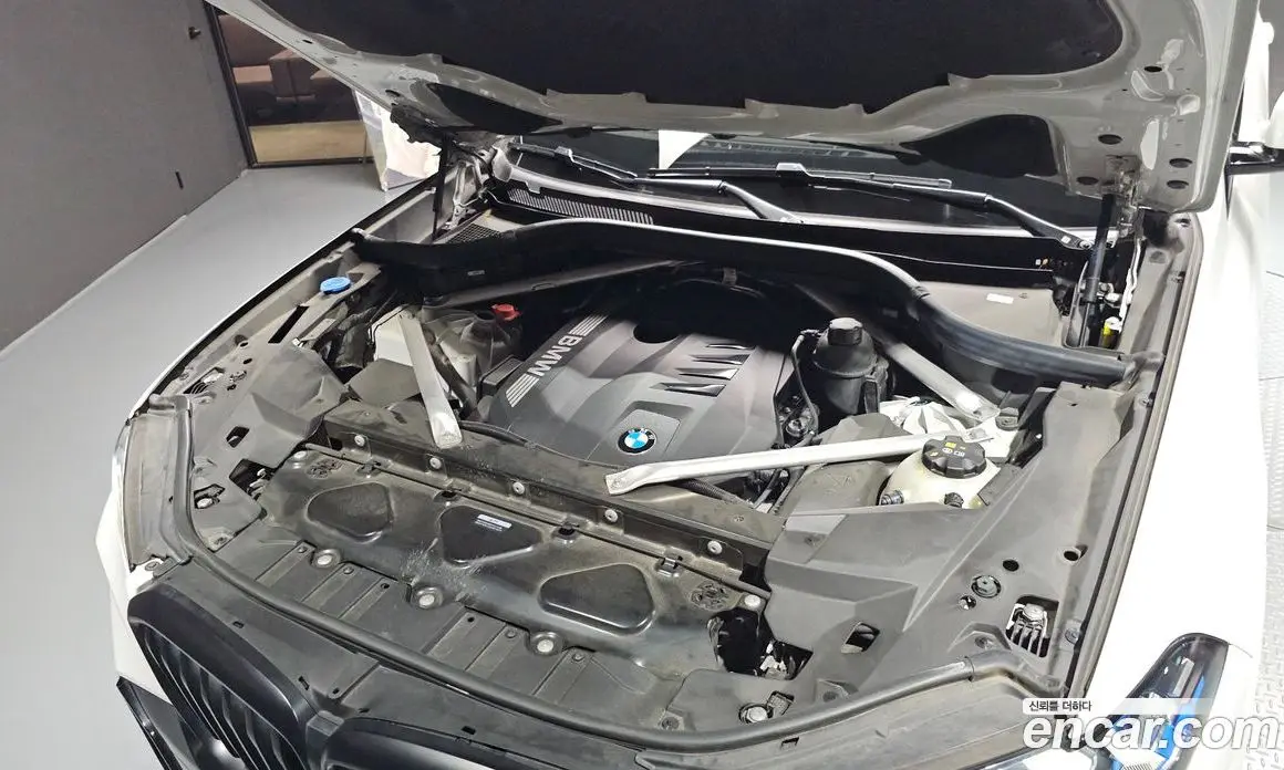 BMW X5 2023 3.0 автомат (гидро), фото 6
