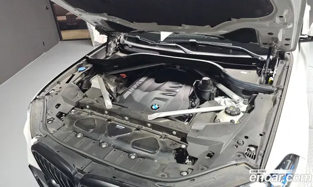 BMW X5 2023 3.0 автомат (гидро), миниатюра 6