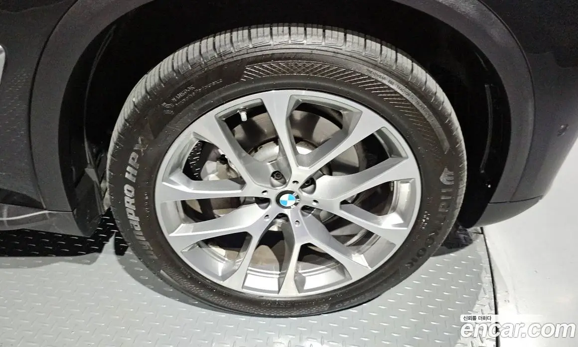 BMW X5 2024 3.0 автомат (гидро), фото 7