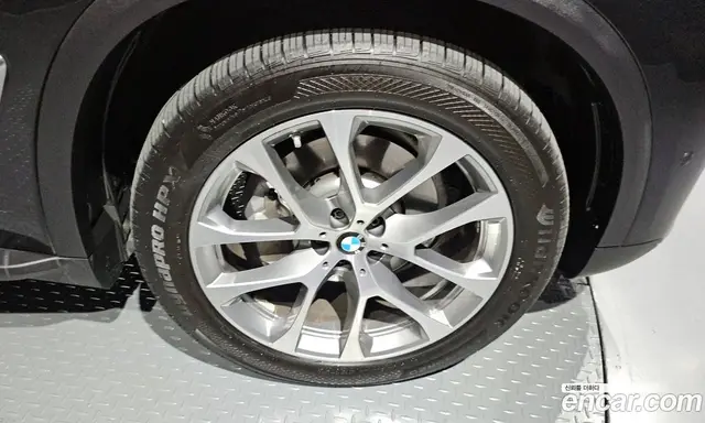 BMW X5 2024 3.0 автомат (гидро), миниатюра 7